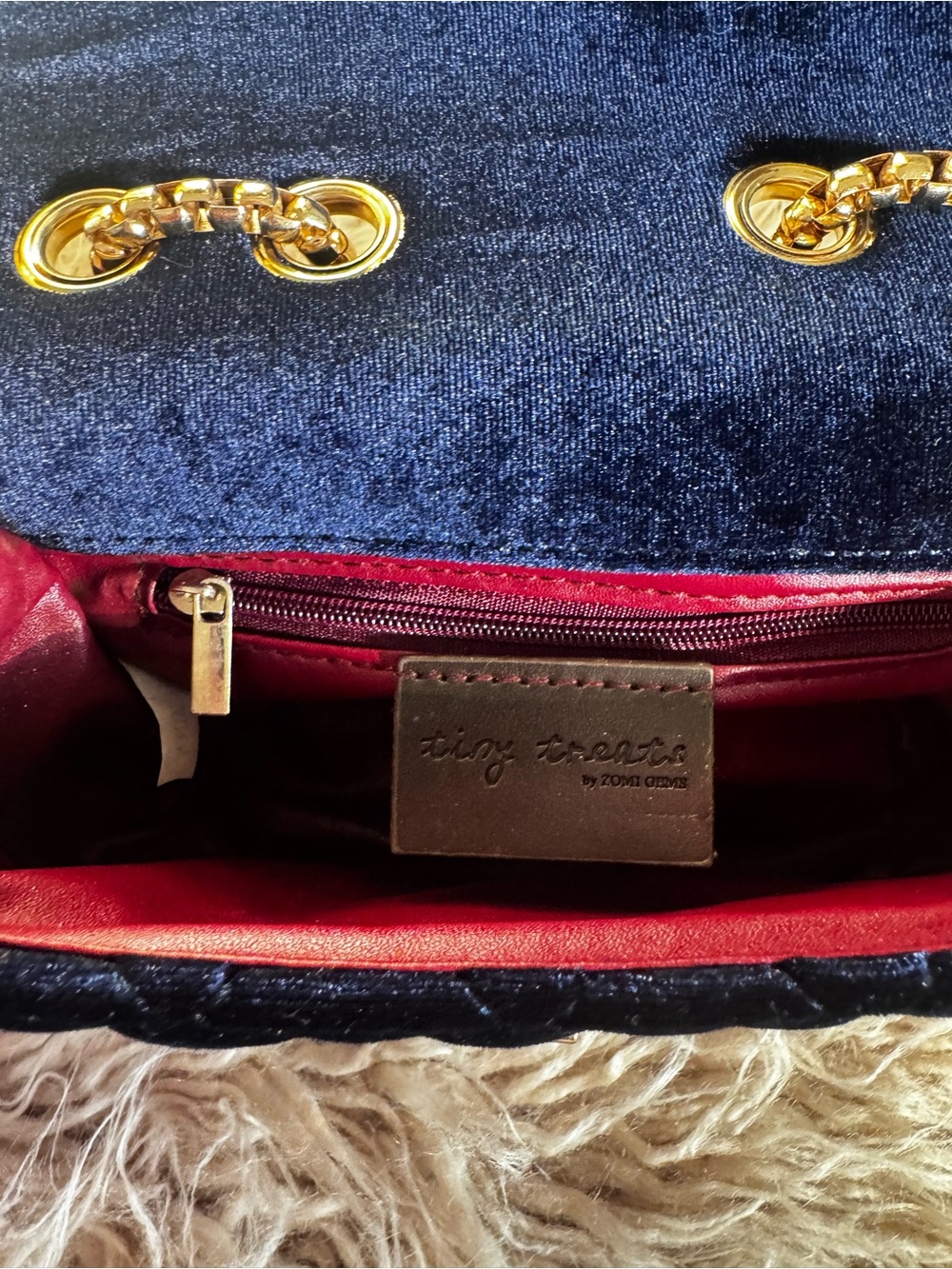 Tiny Treats Zomi Gems Navy Velvet Quilted Gold Chain Crossbody Purse - Picture 5 of 6